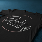 Camiseta / Polera “Jesús es la Luz”